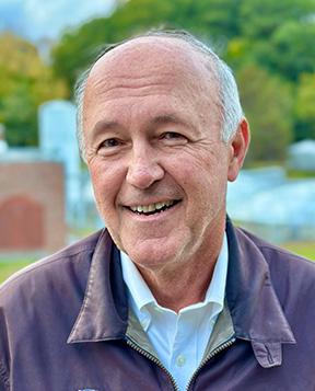 Headshot of Patrick Paradis